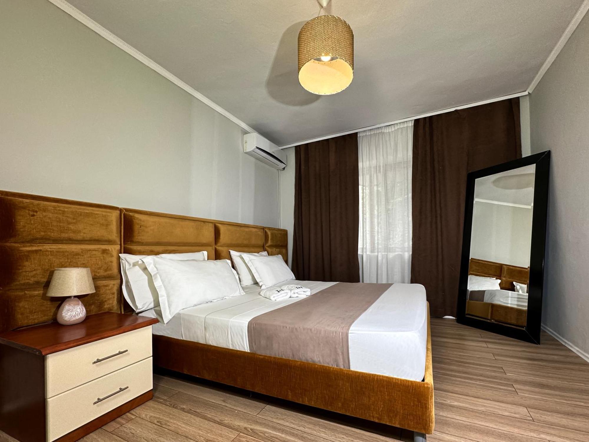Home Select Tirana Bagian luar foto